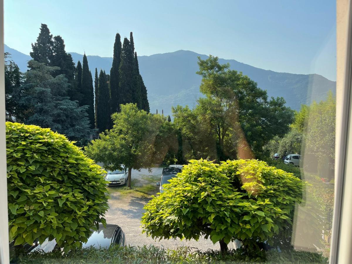 La Dolce Vita Arco Luaran gambar