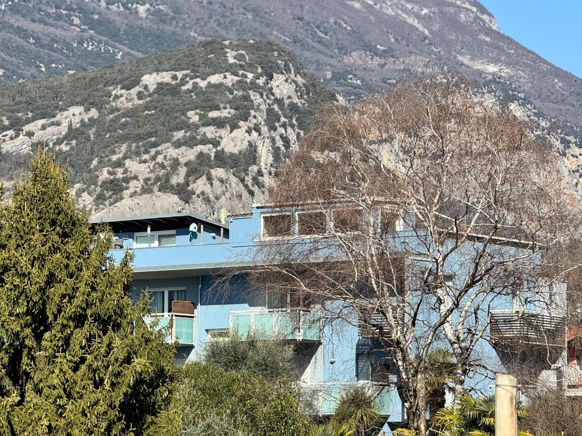 La Dolce Vita Arco Luaran gambar